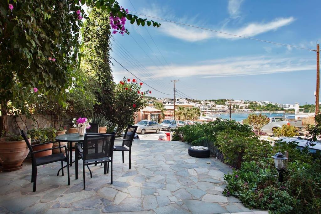 Lenico Beachfront Suites Agia Pelagia  Exterior photo